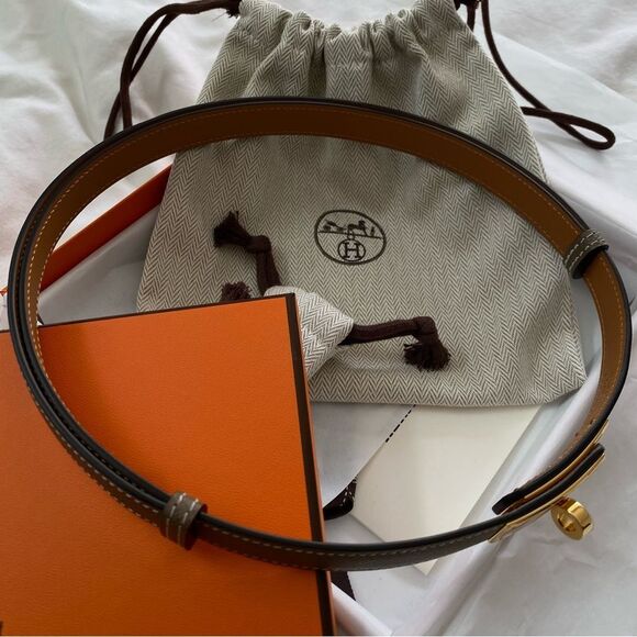 NIB 2024 KELLY BELT IN ETOUPE - Picture 4 of 10